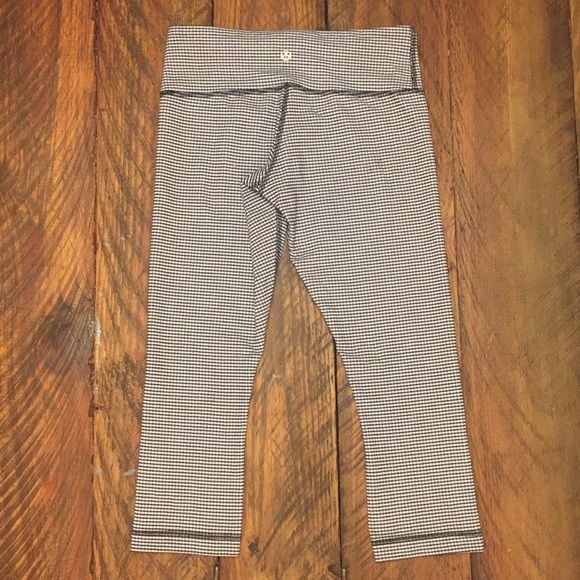 EUC Lululemon blue gingham leggings - Picture 2 of 7